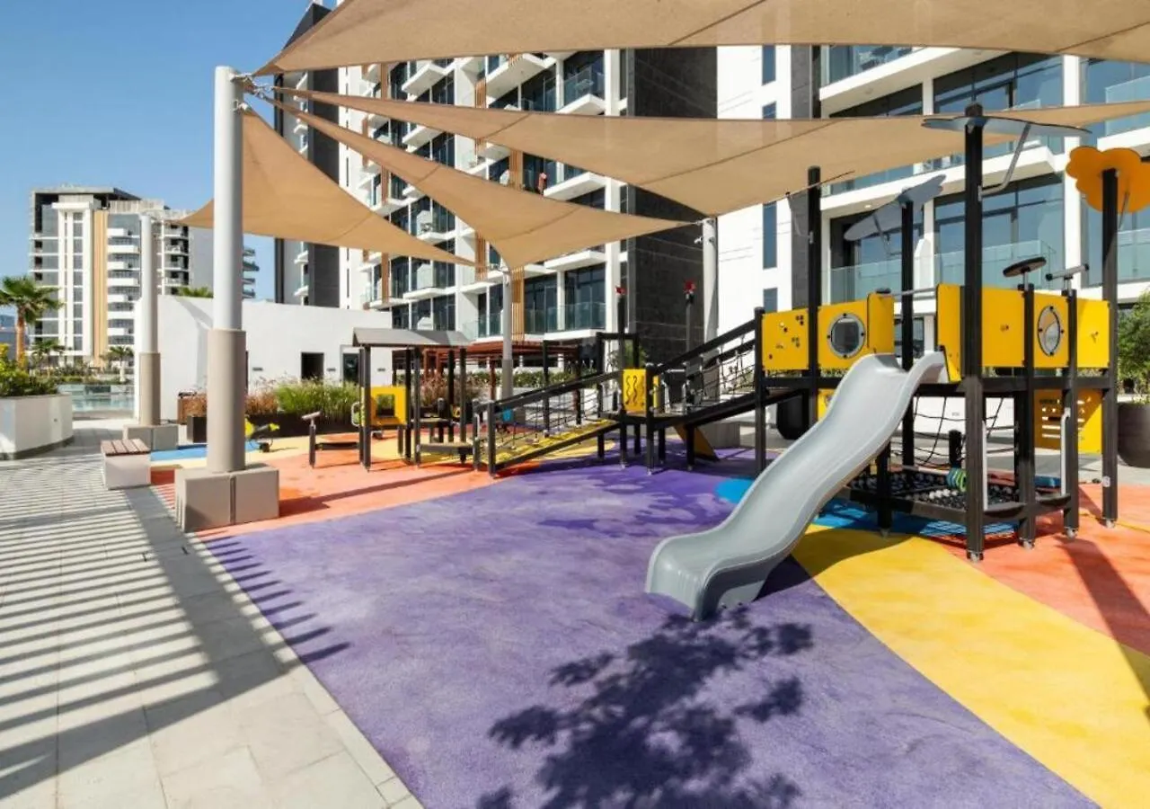 Bespoke Holiday Homes - Studio With Modern Amenities In Azizi Riviera Dubai Apartment