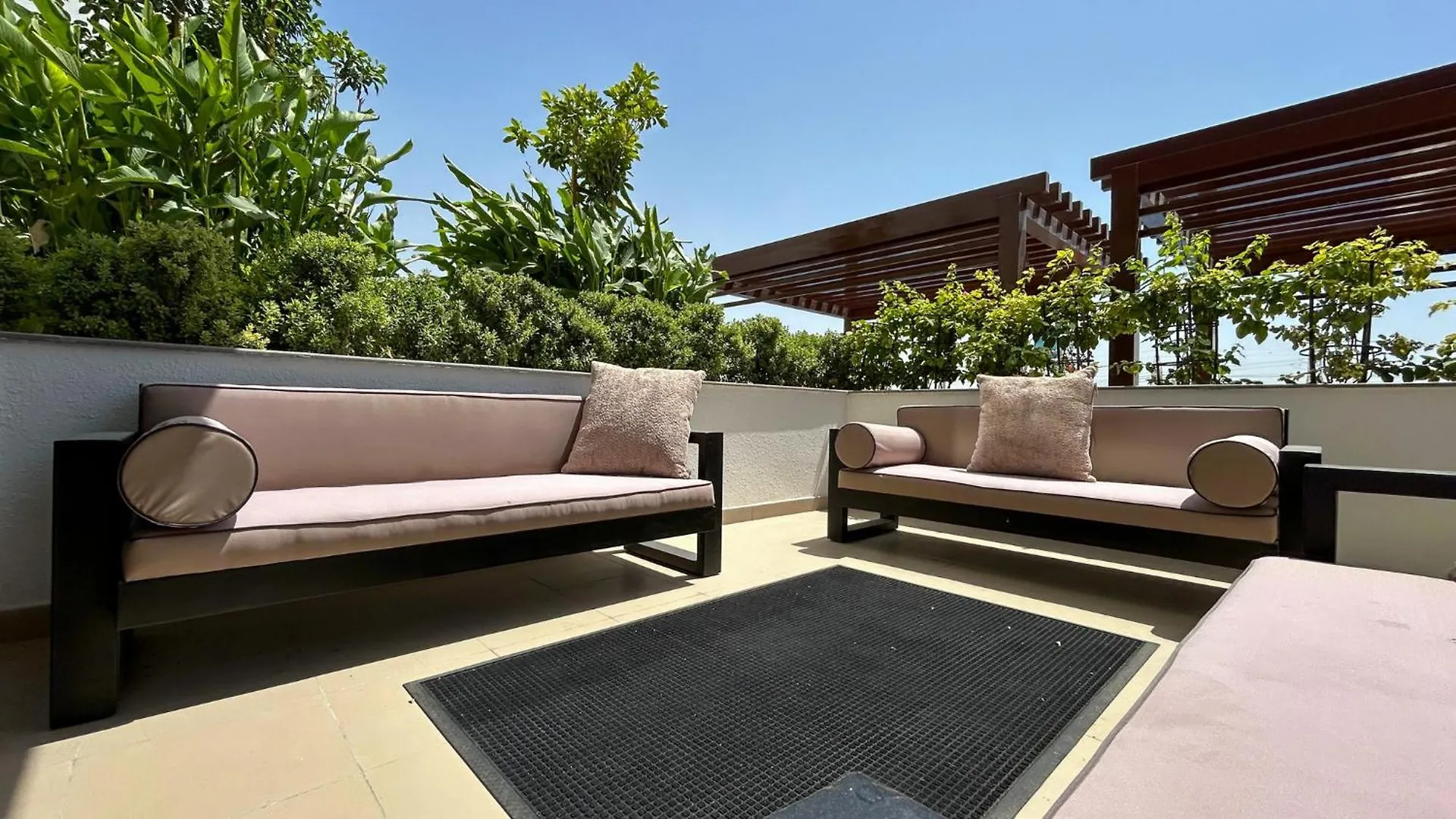 Apartment Bespoke Holiday Homes - Studio With Modern Amenities In Azizi Riviera Dubai